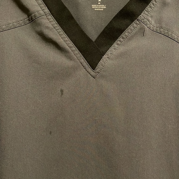 ScrubStar V Neck Scrubs Top Size Medium - Picture 3 of 5